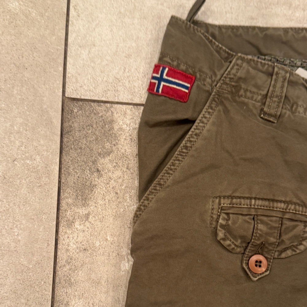 Napapijri Men's Cargo Pants in Kaki - Picture 3 of 6